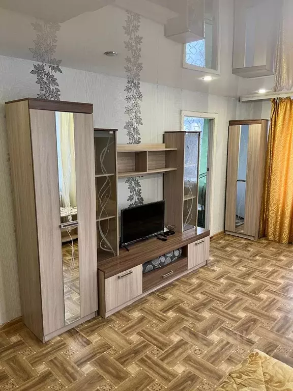 2-к кв. Пермский край, Лысьва ул. Орджоникидзе, 10А (55.0 м) - Фото 0