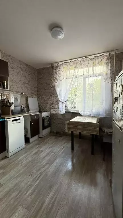 3-к. квартира, 81 м, 3/17 эт. - Фото 0