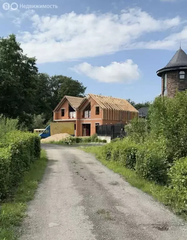 Дом в Калининград, улица Сержанта Мишина (130 м) - Фото 0