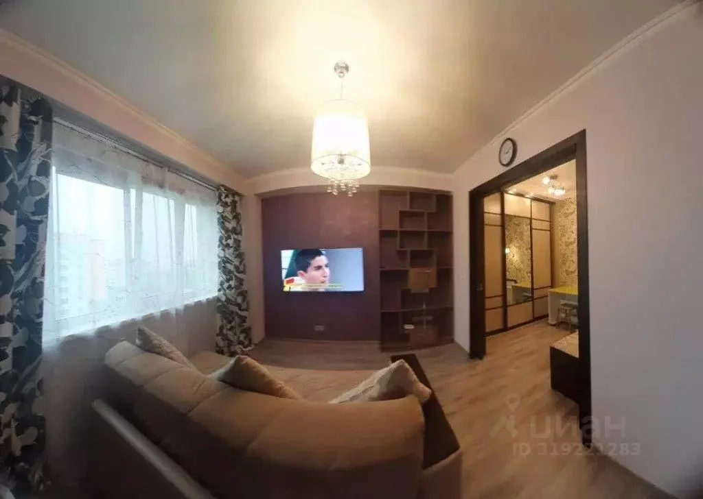 1-к кв. Сахалинская область, Южно-Сахалинск ул. Есенина, 4 (45.0 м) - Фото 1