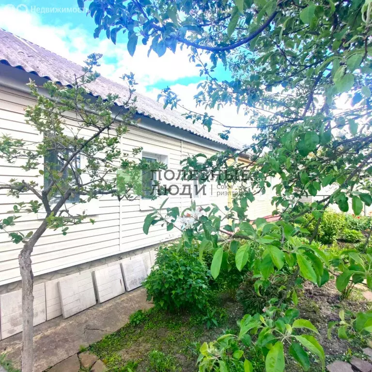 Дом в посёлок городского типа Знаменка, Пригородная улица, 10 (63.8 м) - Фото 1