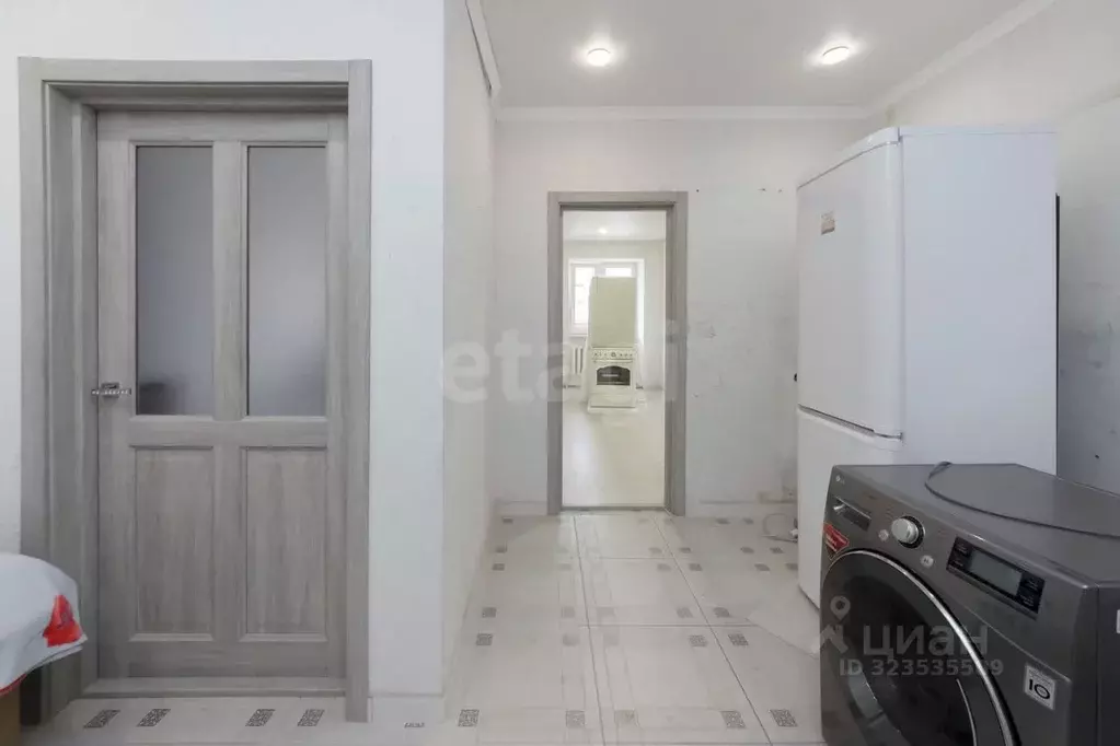 1-к кв. Тюменская область, Тюмень Широтная ул., 138 (46.6 м) - Фото 0