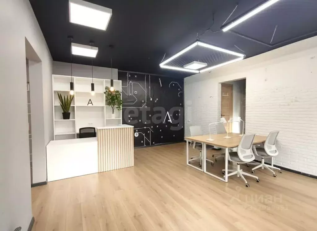 Помещение свободного назначения в Красноярский край, Красноярск ул. ... - Фото 1