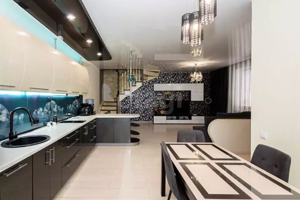 Таунхаус в Новосибирская область, с. Новолуговое, Березки-2 мкр, 1-й ... - Фото 1