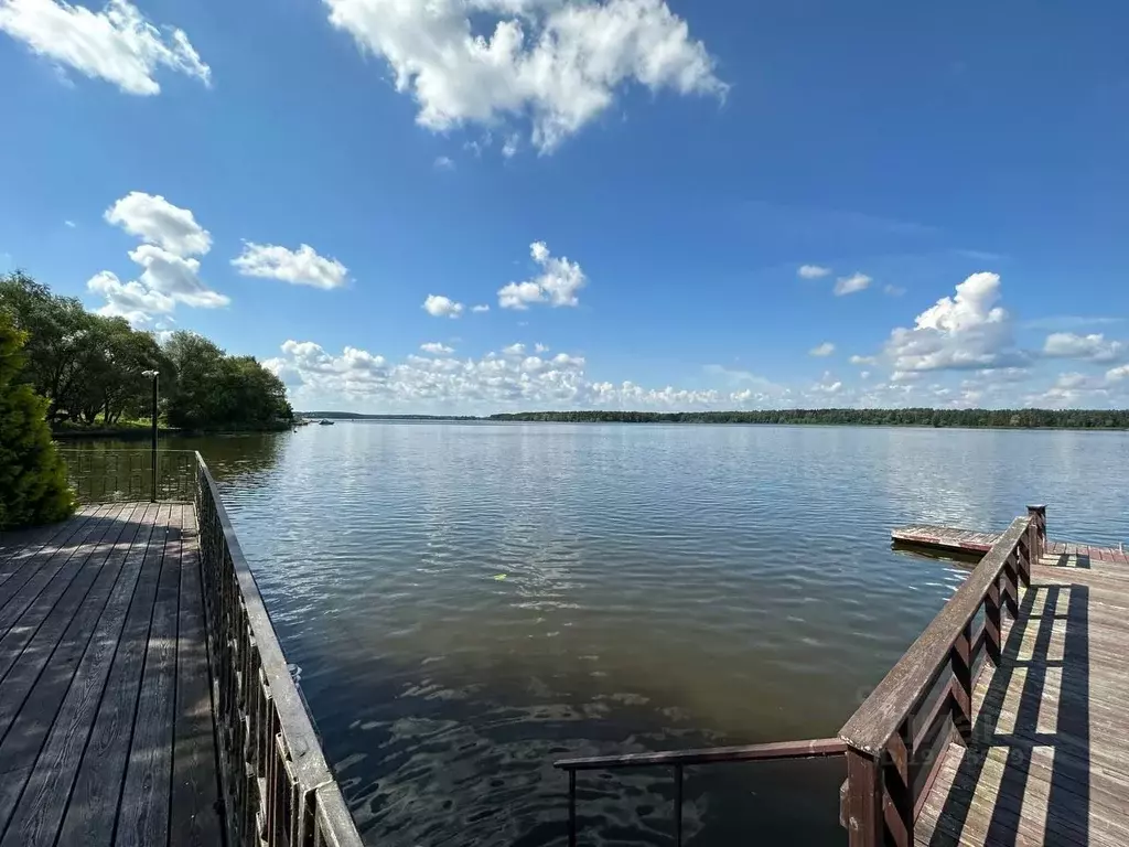 Дом в Тверская область, Конаковский муниципальный округ, с. Свердлово ... - Фото 1