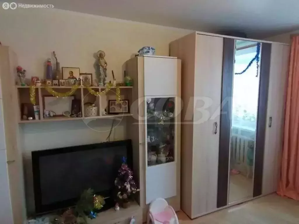 4-комнатная квартира: Тюмень, Барнаульская улица, 42 (76 м) - Фото 1