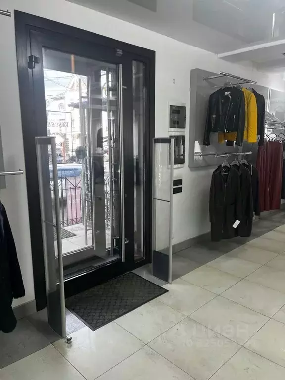 Торговая площадь в Ярославская область, Ярославль ул. Собинова, 46 (98 ... - Фото 2