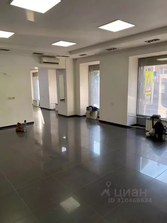 Помещение свободного назначения в Красноярский край, Красноярск ул. ... - Фото 2