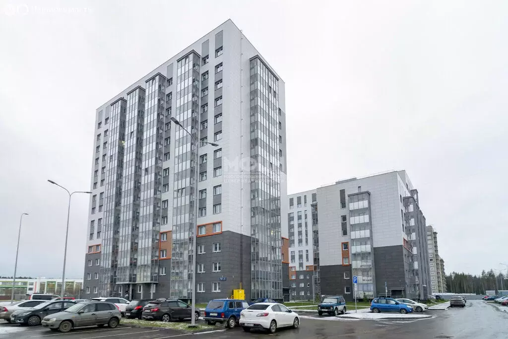 3-комнатная квартира: Петрозаводск, Оборонная улица, 9 (65.67 м) - Фото 1