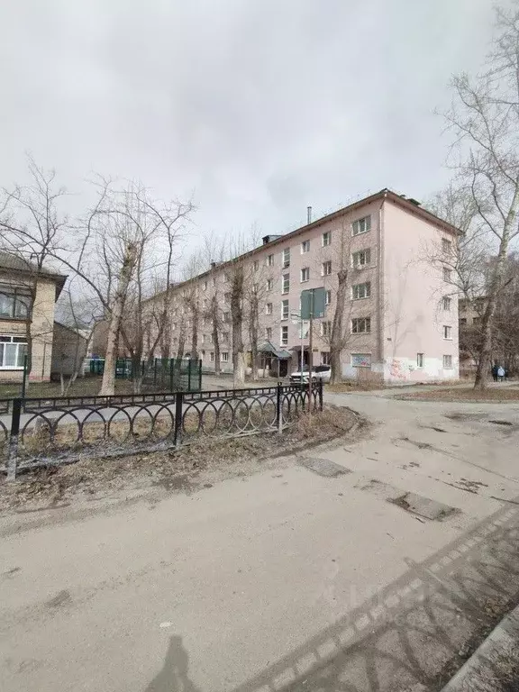 Помещение свободного назначения в Свердловская область, Асбест ул. ... - Фото 1
