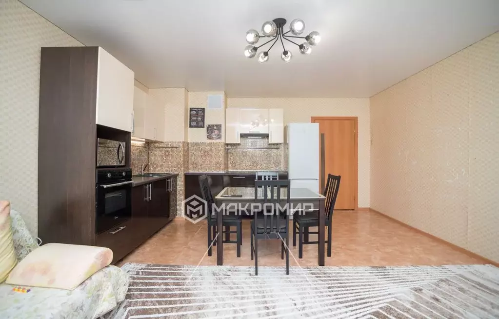 3-к кв. Челябинская область, Челябинск ул. Завалишина, 39 (76.8 м) - Фото 0