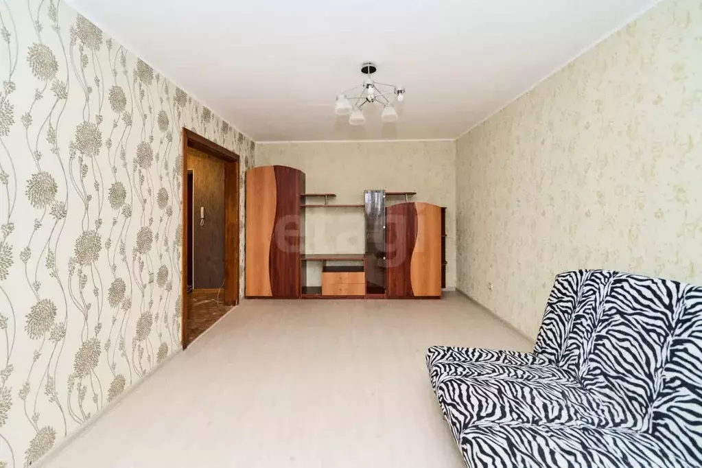1-к кв. Томская область, Томск Паровозный пер., 10 (35.5 м) - Фото 0