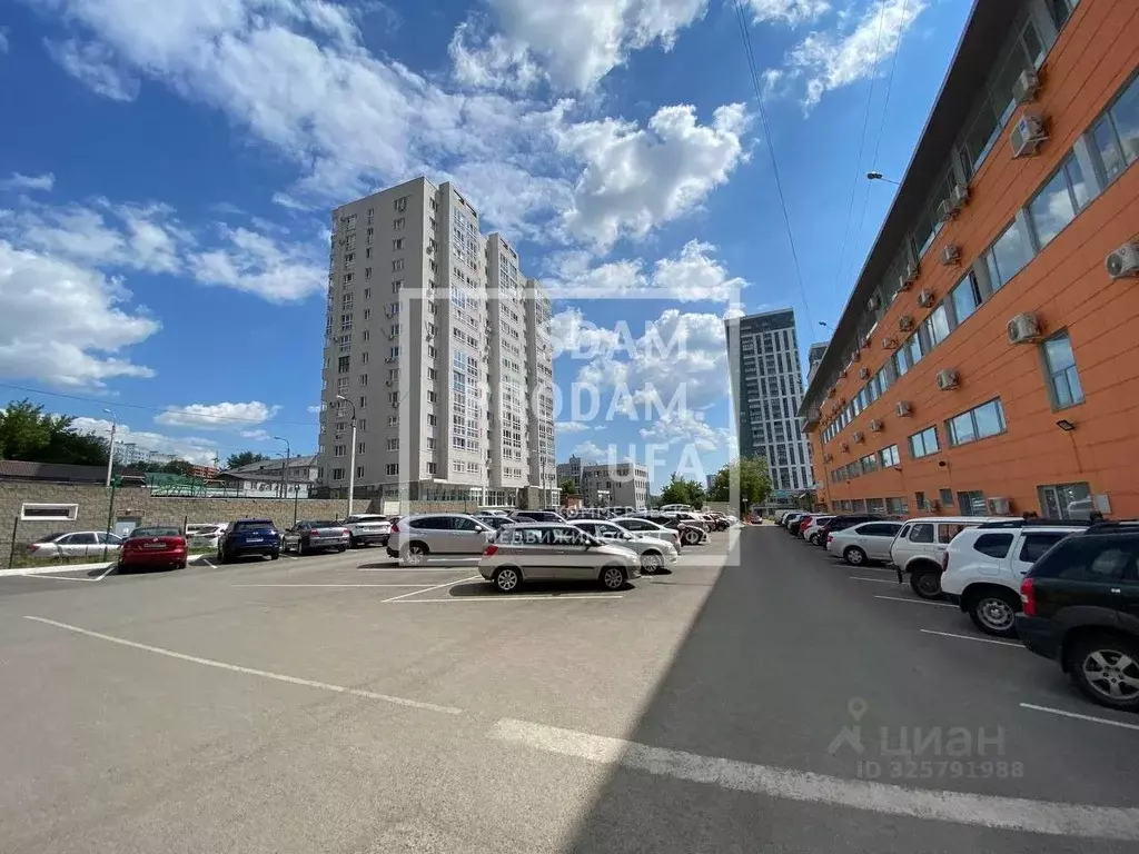 Офис в Башкортостан, Уфа Революционная ул., 96/4 (69 м) - Фото 1