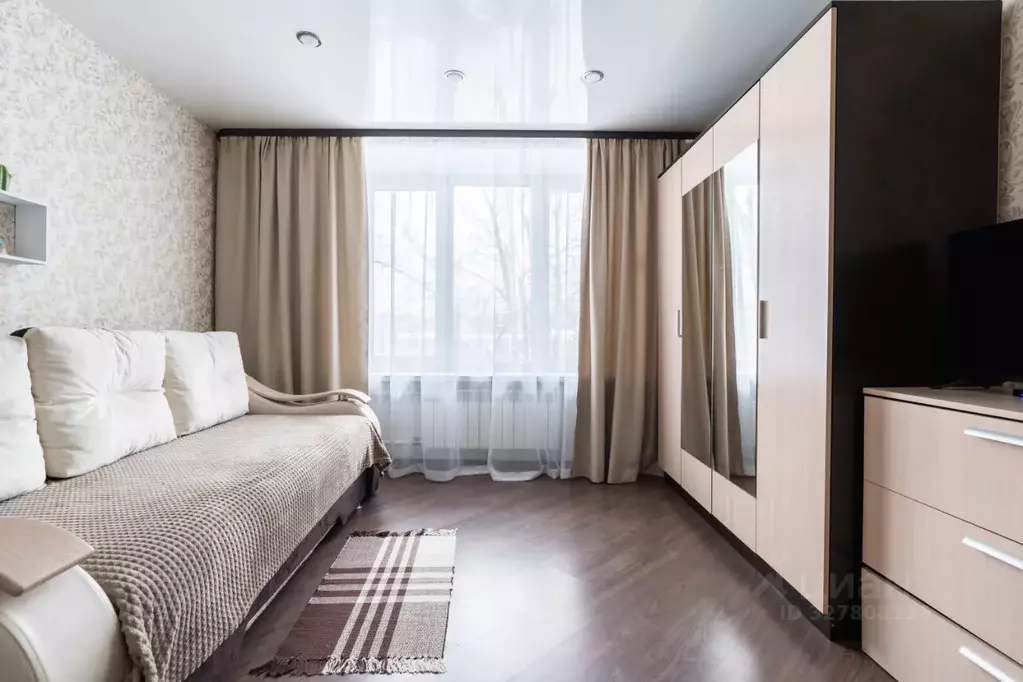 1-к кв. Ленинградская область, Гатчина ул. Рощинская, 20 (35.0 м) - Фото 1