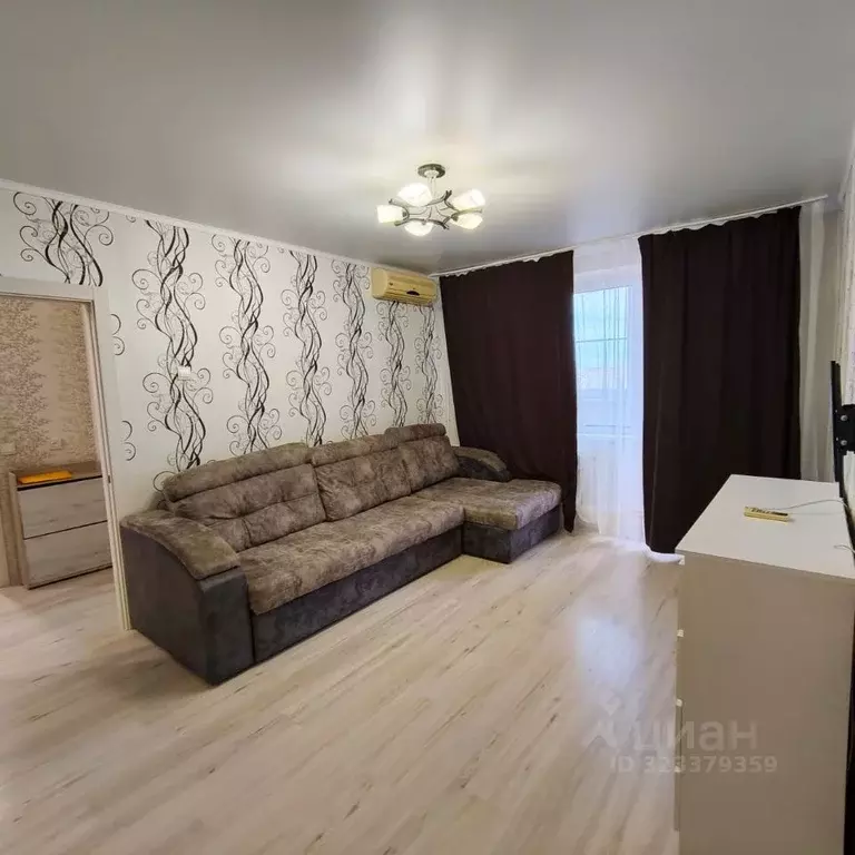 1-к кв. Татарстан, Казань 33-й Военный городок, 12 (37.0 м) - Фото 1