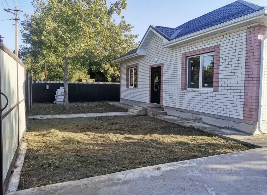 Дом в Краснодарский край, Ейское городское поселение, пос. Широчанка ... - Фото 1