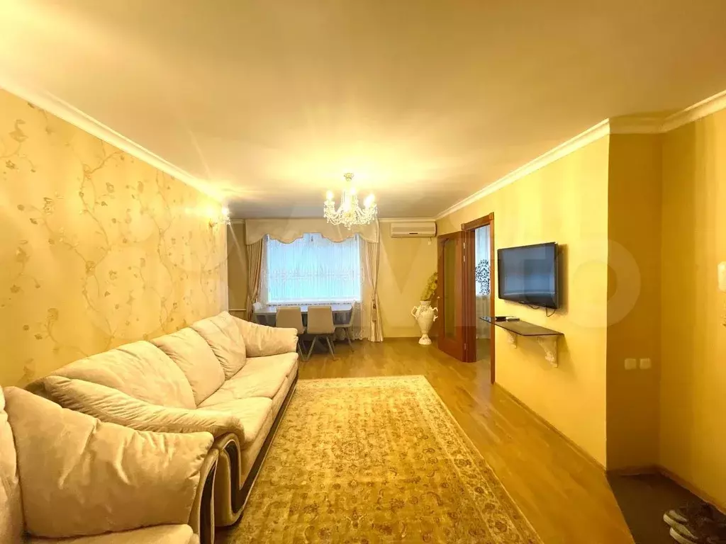 3-к. квартира, 73 м, 1/9 эт. - Фото 1