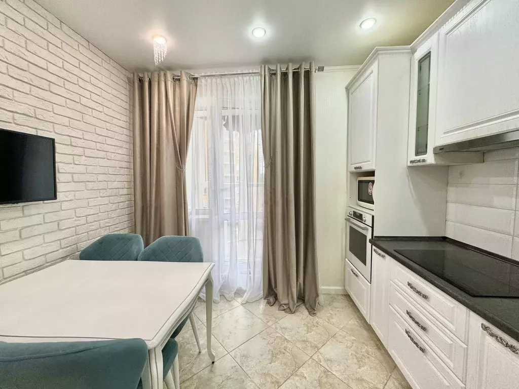 Продаётся 2-к квартира, 56.7 м - Фото 1