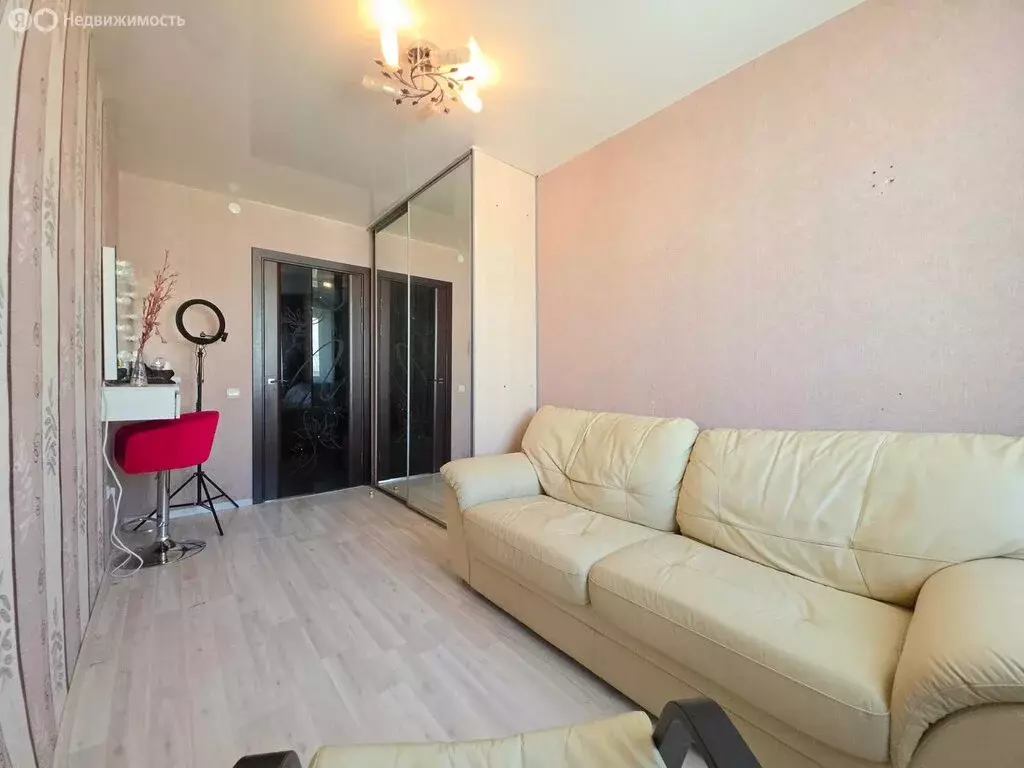 3-комнатная квартира: Самара, бульвар Ивана Финютина, 12 (64.4 м) - Фото 1