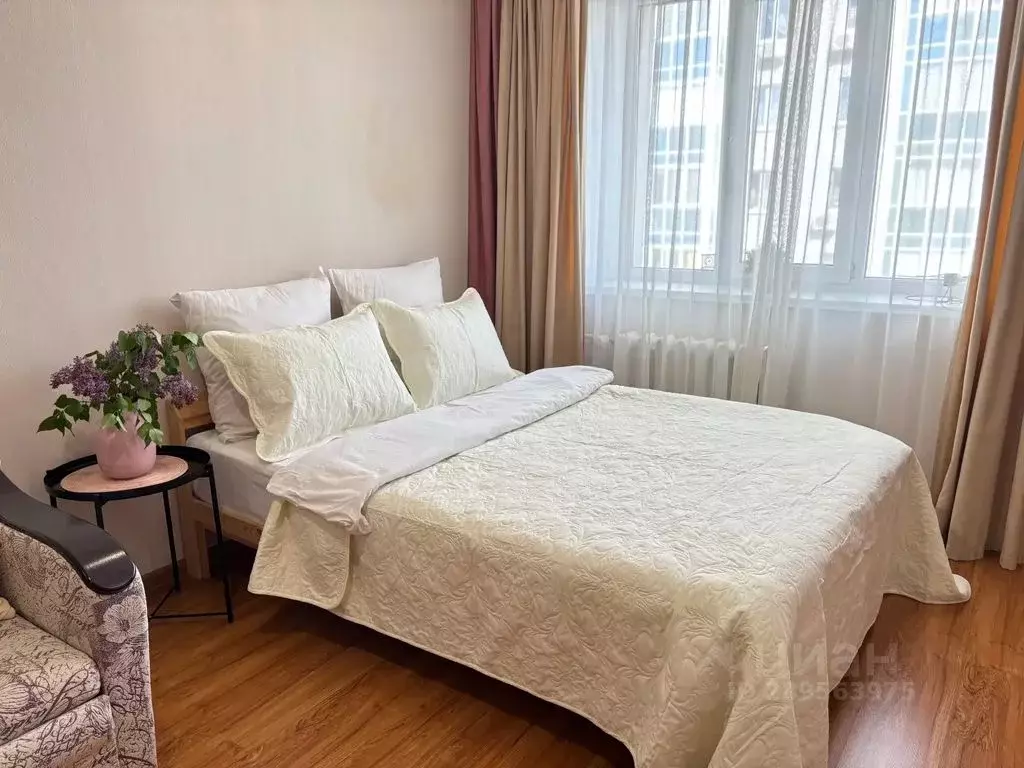 1-к кв. Удмуртия, Ижевск Школьная ул., 8 (41.0 м) - Фото 0