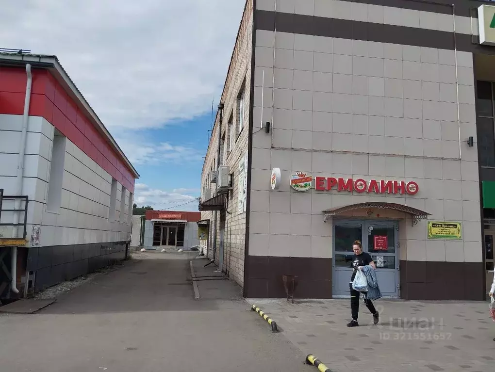 Торговая площадь в Омская область, Калачинск ул. Петра Ильичева, 17 ... - Фото 1