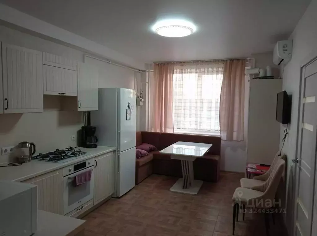 1-к кв. Крым, Евпатория просп. Ленина, 68к42 (45.9 м) - Фото 1