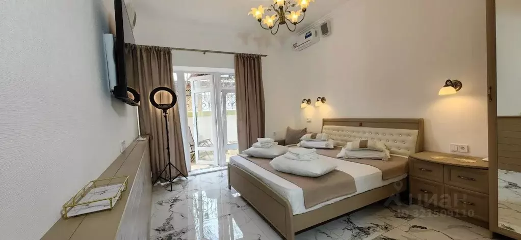 Комната Крым, Судак аллея Тенистая, 17 (50.0 м) - Фото 0