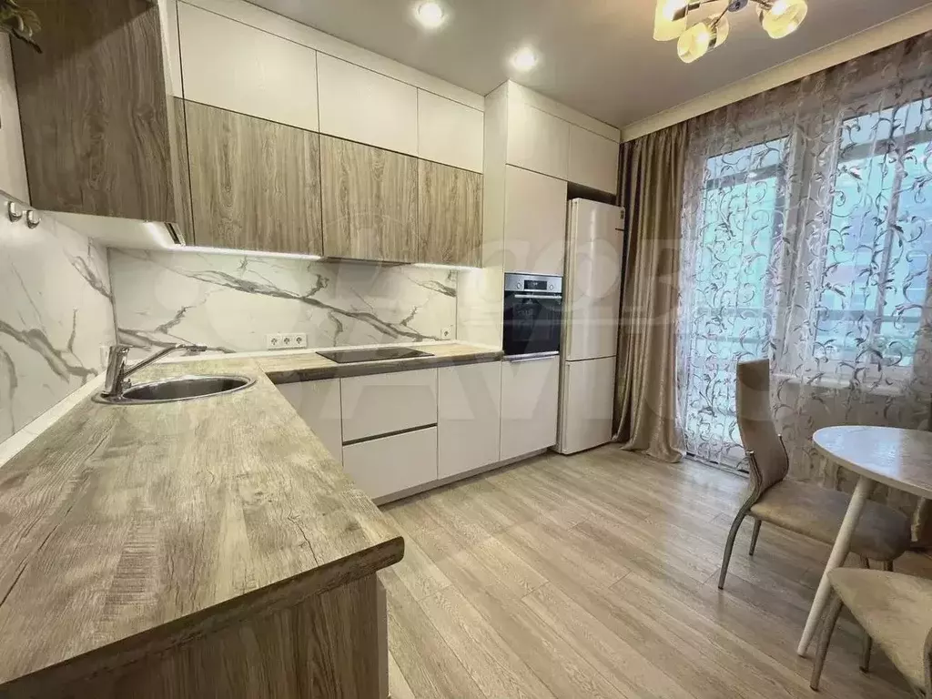 3-к. квартира, 80 м, 14/21 эт. - Фото 1