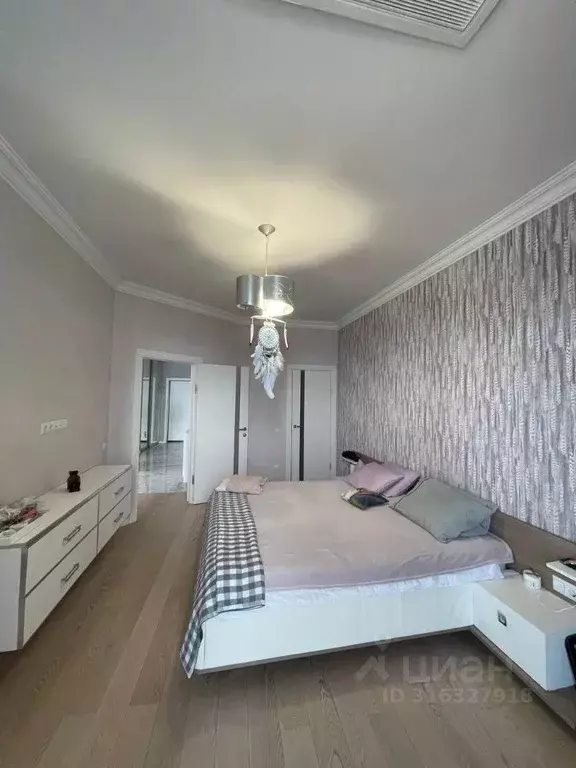 2-к кв. Краснодарский край, Геленджик Крымская ул., 3к1 (80.0 м) - Фото 1