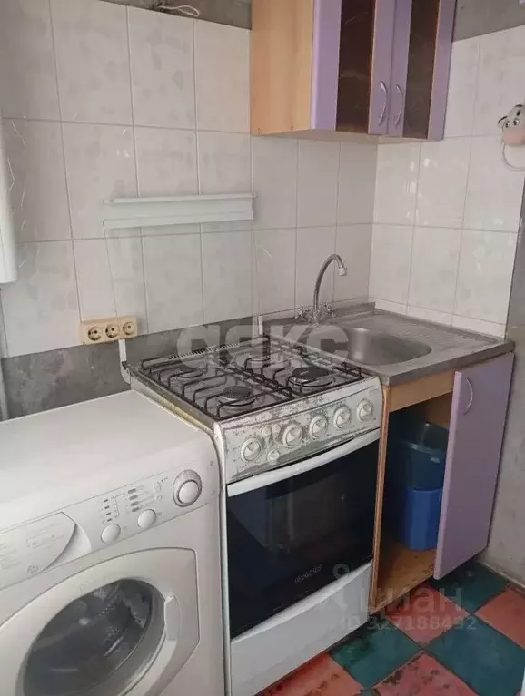 3-к кв. Волгоградская область, Волгоград ул. 64-й Армии, 22Б (64.5 м) - Фото 2