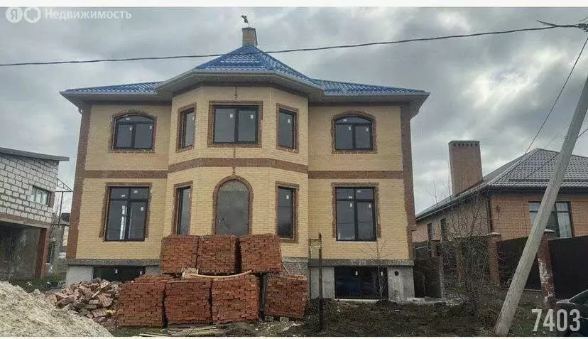 Дом в посёлок Российский, Спортивная улица, 10 (450 м) - Фото 0