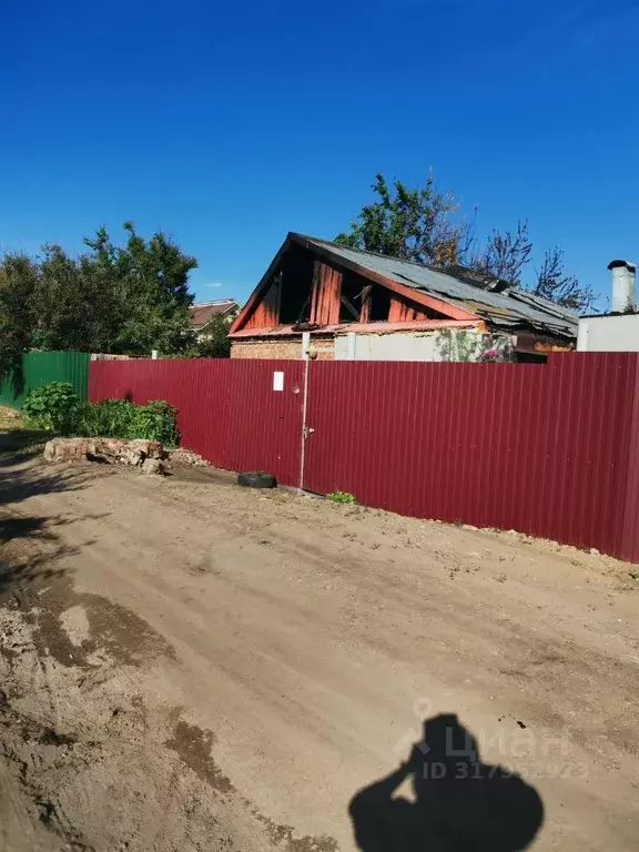 Дом в Саратовская область, Энгельс пос. Новое Осокорье, ул. Амурская, ... - Фото 0