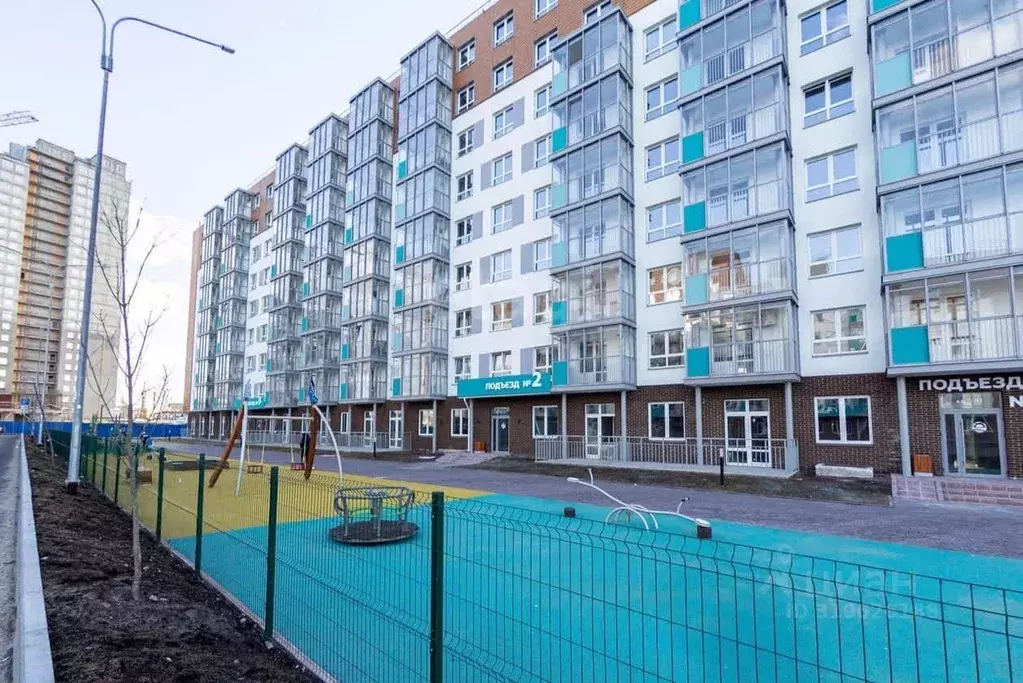2-к кв. Карелия, Петрозаводск ул. Тапиола, 1 (51.0 м) - Фото 0
