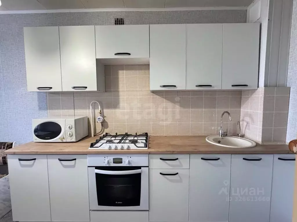 2-к кв. Саратовская область, Энгельс ул. 148-й Черниговской Дивизии, 8 ... - Фото 1