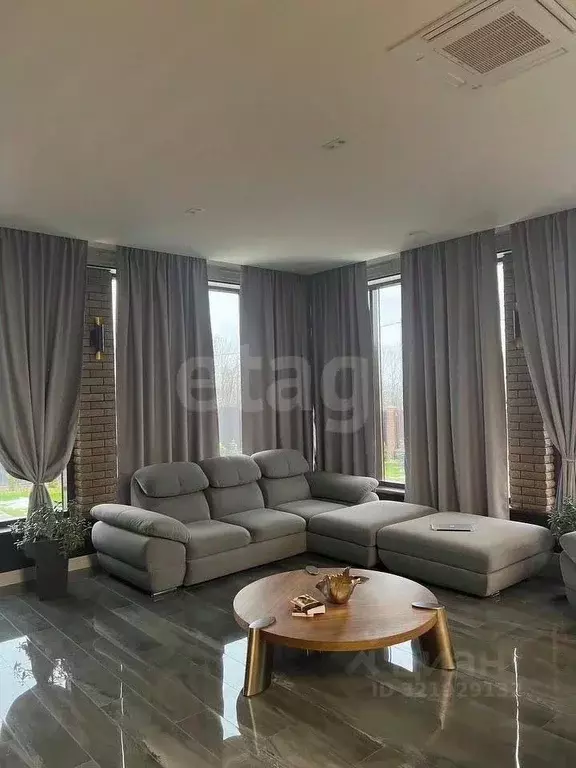 Дом в Белгородская область, Белгородский район, Никольское с/пос, с. ... - Фото 1