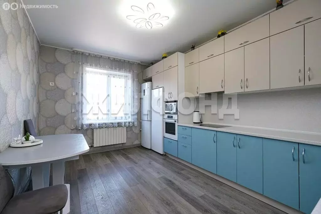 Дом в Новосибирск, улица 5 Декабря (167 м) - Фото 1