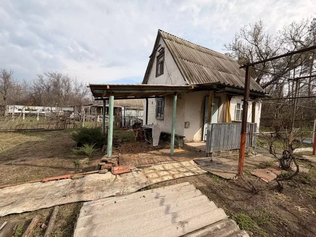 Дом в Ростовская область, Белокалитвинский район, Краснодонецкое ... - Фото 1