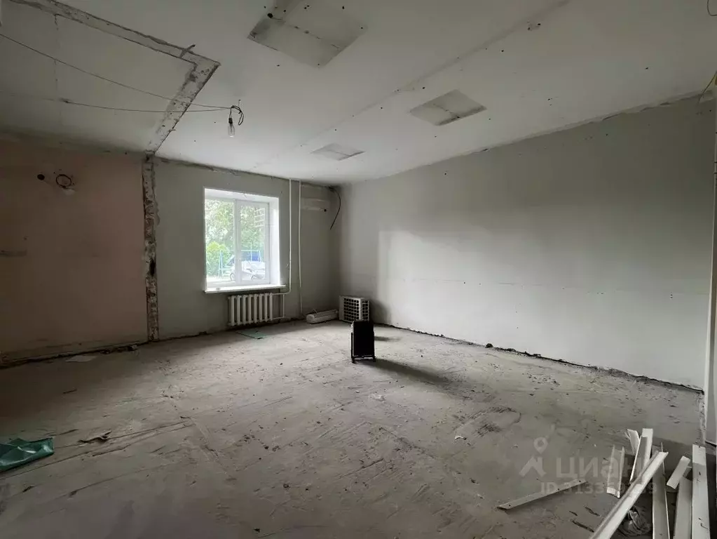 Помещение свободного назначения в Тюменская область, Тюмень Ямская ... - Фото 0