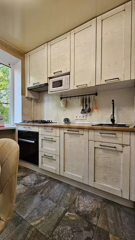 3-к. квартира, 58 м, 2/5 эт. - Фото 0
