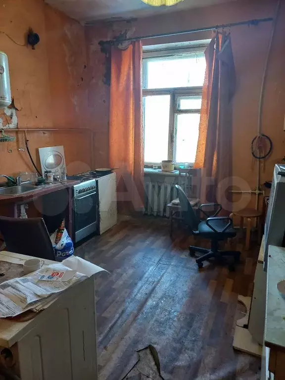 Комната 18 м в 9-к., 3/3 эт. - Фото 0