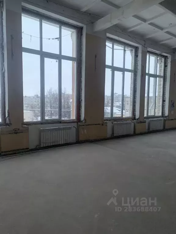 Помещение свободного назначения в Тверская область, Тверь просп. ... - Фото 1
