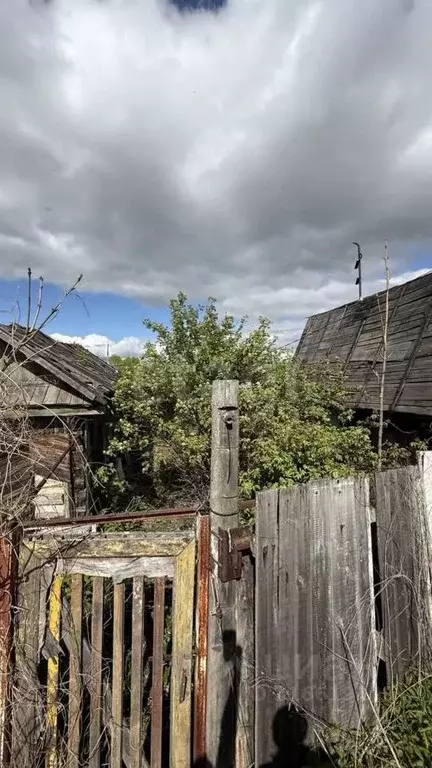 Участок в Хабаровский край, Комсомольск-на-Амуре пос. Чкаловский, ул. ... - Фото 0