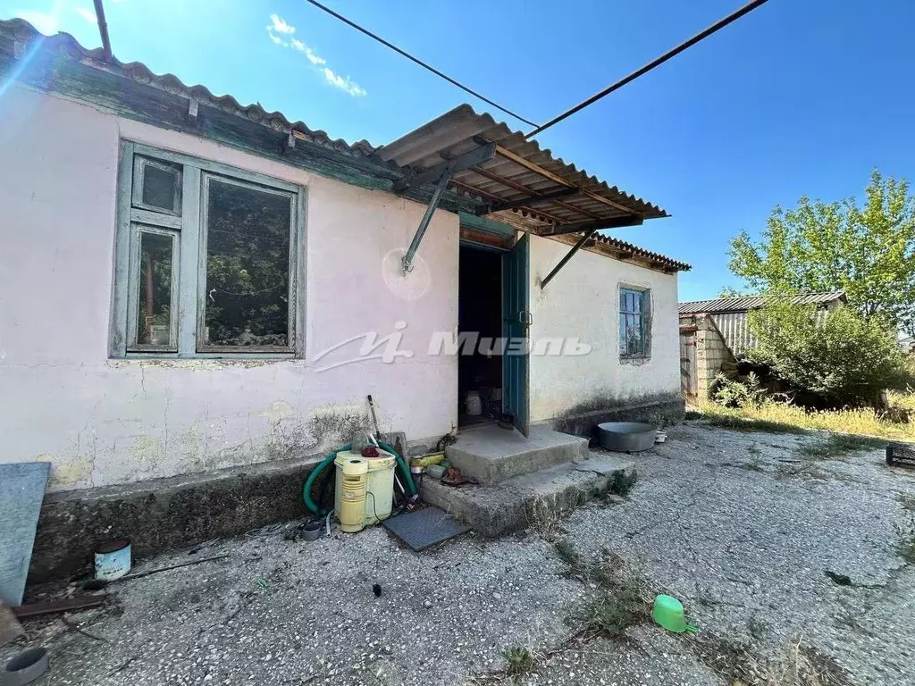 Дом в Крым, Сакский район, Лесновское с/пос, с. Куликовка ул. Мичурина ... - Фото 2