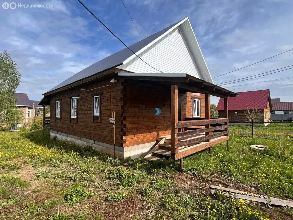 Дом в село Иглино, Центральная улица, 17 (135 м) - Фото 1