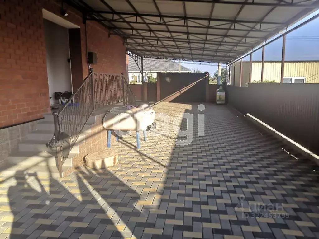 Дом в Краснодарский край, Темрюк ул. Матвеева (160 м) - Фото 2