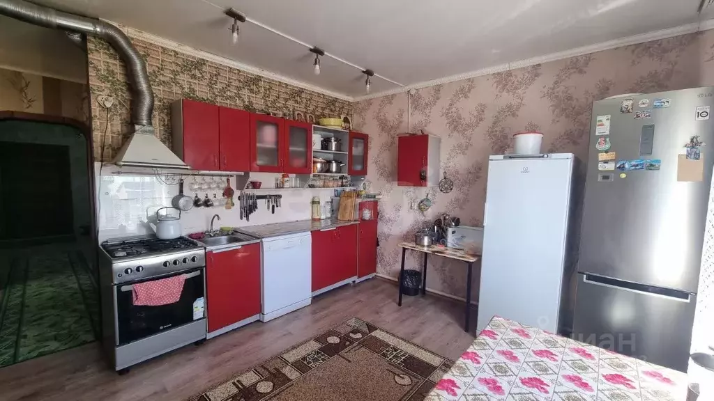 Дом в Свердловская область, Тавда ул. Дзержинского (122 м) - Фото 0