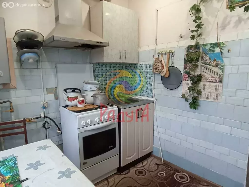 3-комнатная квартира: село Железнодорожный, Садовая улица, 9 (50.1 м) - Фото 1