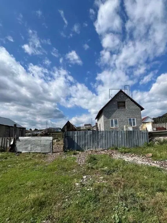 Дом в Башкортостан, Абзелиловский район, Ташбулатовский сельсовет, с. ... - Фото 1