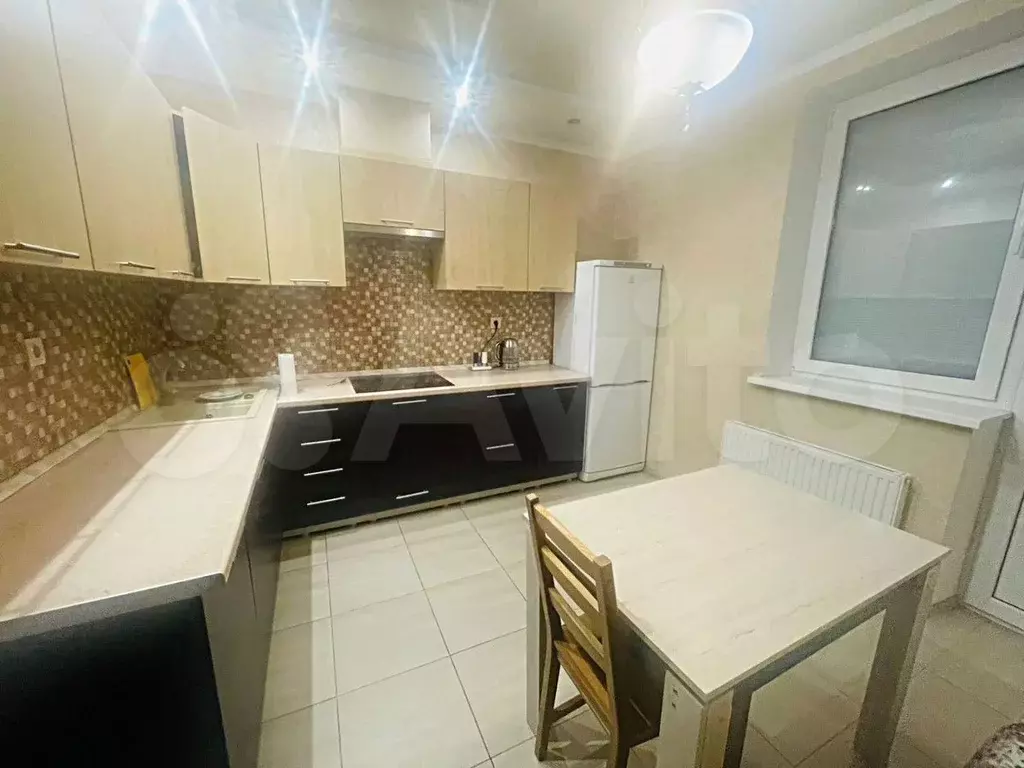 1-к. квартира, 49,9 м, 6/18 эт. - Фото 0