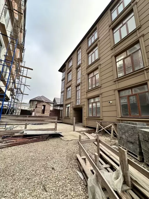 2-к кв. Дагестан, Махачкала туп. 2-й Гражданкина, 13 (98.0 м) - Фото 0